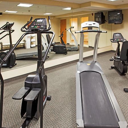 Holiday Inn Express Hotel & Suites Boston - Marlboro By Ihg Hudson Bagian luar foto