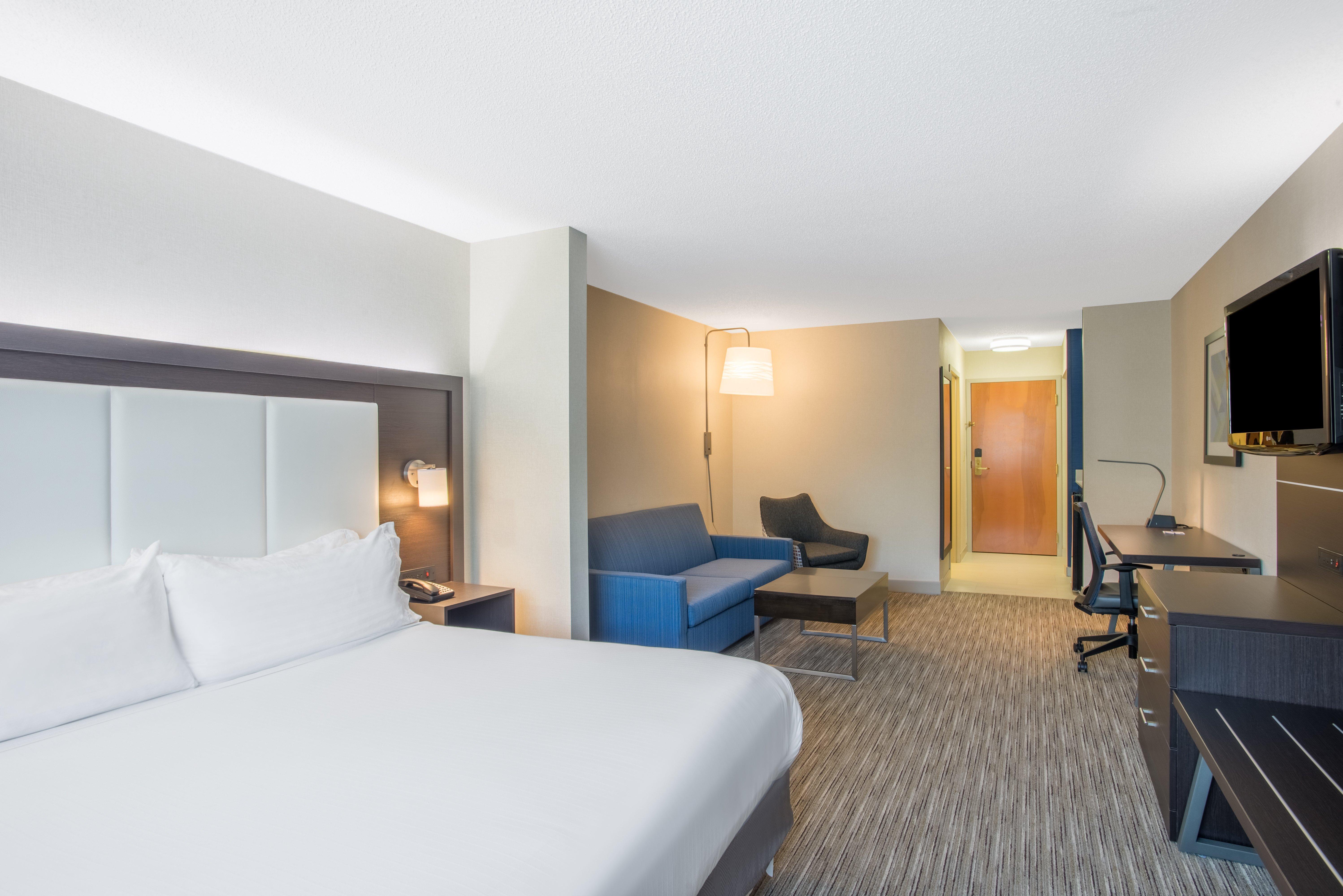 Holiday Inn Express Hotel & Suites Boston - Marlboro By Ihg Hudson Bagian luar foto