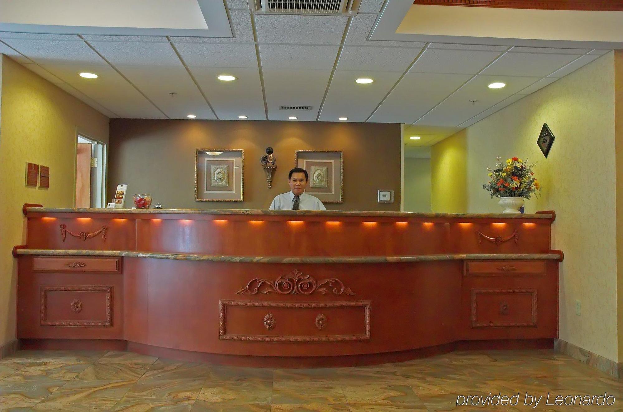 Holiday Inn Express Hotel & Suites Boston - Marlboro By Ihg Hudson Bagian luar foto